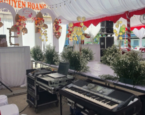 THIẾT KẾ SÂN KHẤU CƯỚI 