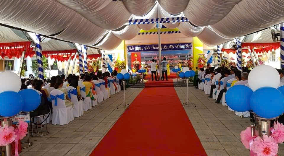 Nhà Hàng Tiệc Cưới Nguyễn Hoàng